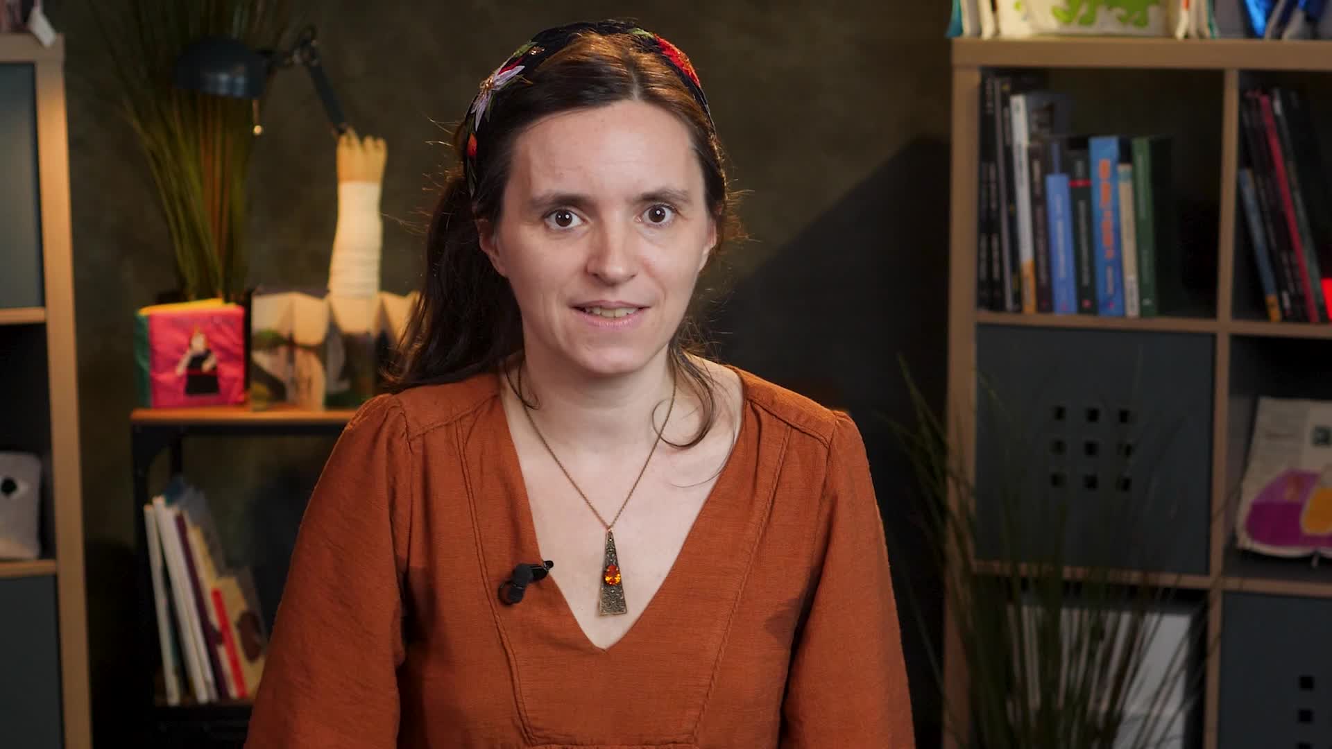 2.1.2. – Julia Peslier (Université de Franche-Comté) : Le livre textile