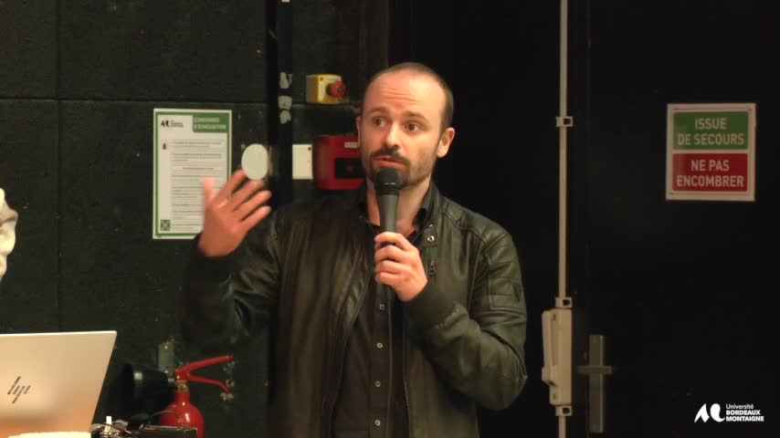 5_les_mecaniques_de_jeu_comme_metaphores_de_la_surveillance_et_du_controle.mov