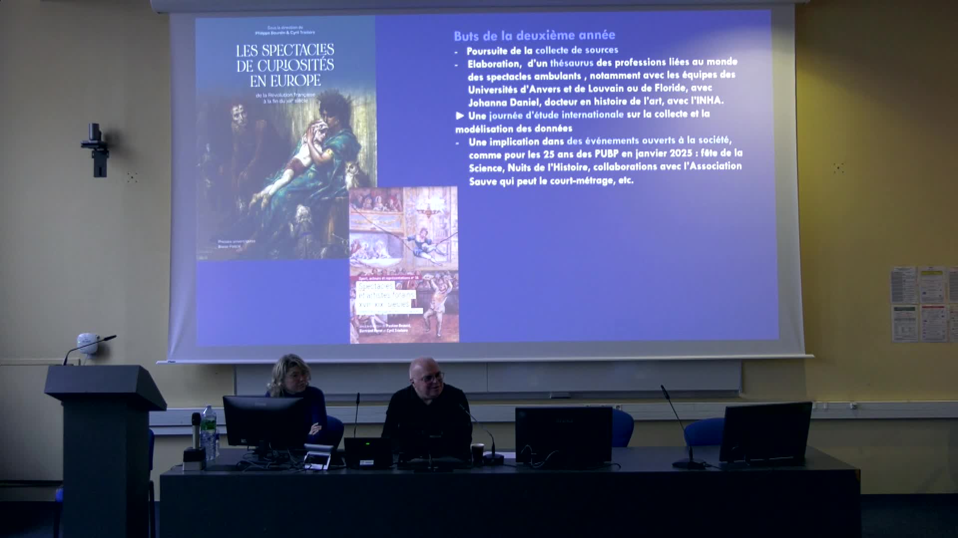 4-montreurs_de_curiosites.m4v