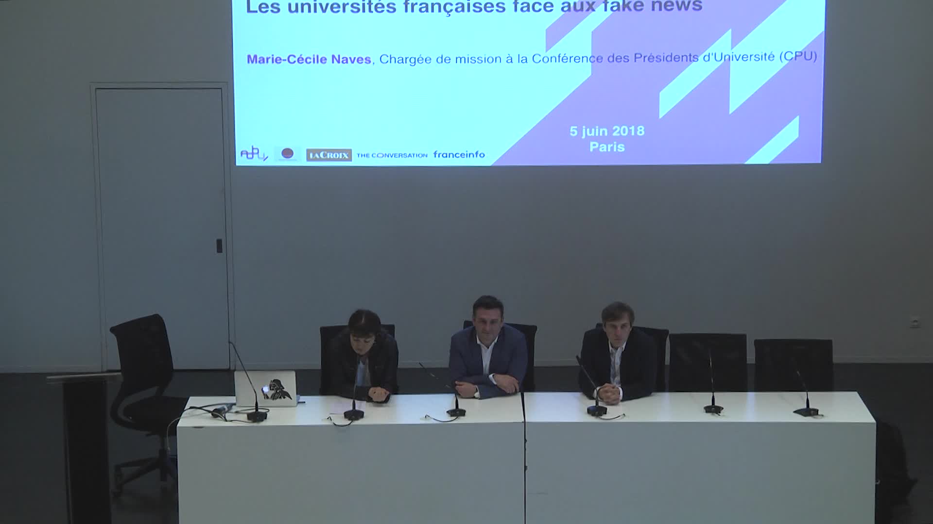 Les Universités françaises face aux Fake News