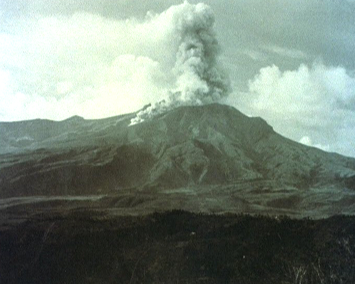 Eruption de la montagne Pelée - 8 mai 1902