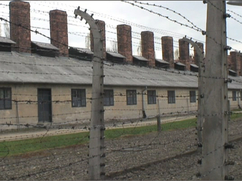 Zakhor, des quartiers d'Aubervilliers à Auschwitz