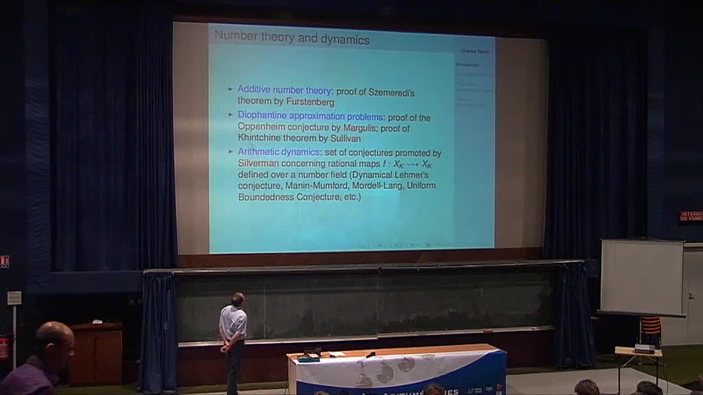 Charles Favre - Application to complex dynamics of the equidistribution of points of small heights