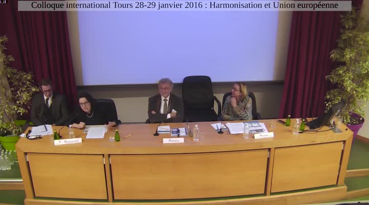 Federica RASSU (Docteur en Droit Public - Université de Poitiers)
"Les traditions constitutionnelles : instruments d'harmonisation implicite au sein de l'Union européenne"