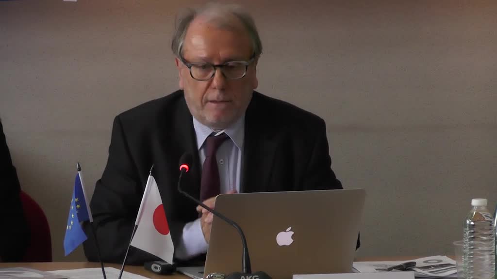 Thierry RENOUX (Professeur de Droit public, Université Aix-Marseille), "Quelles politiques de l’environnement pour l’Union européenne et le Japon ?"