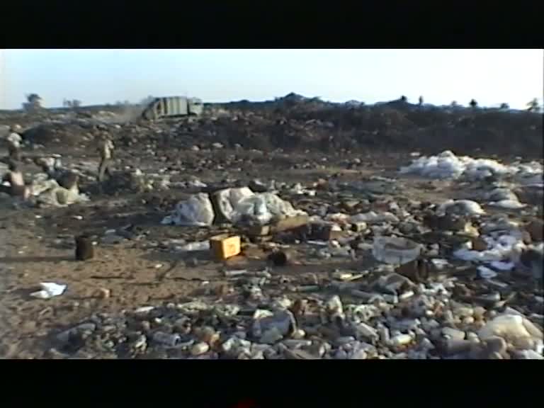 Leçons d'humanité : les récupérateurs d'ordures de Mbebess (Dakar, Sénégal 1986-1996)