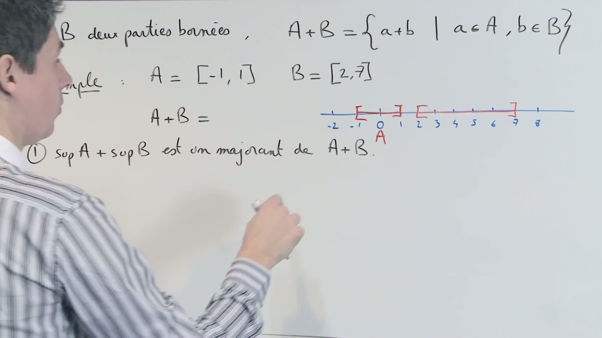 Exercice 8 (Propriétés de R) [00476]